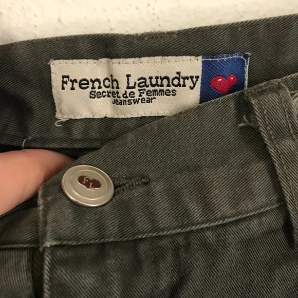 French Laundry Cargo Mid Rise Shorts 7/8 - Picture 7 of 8